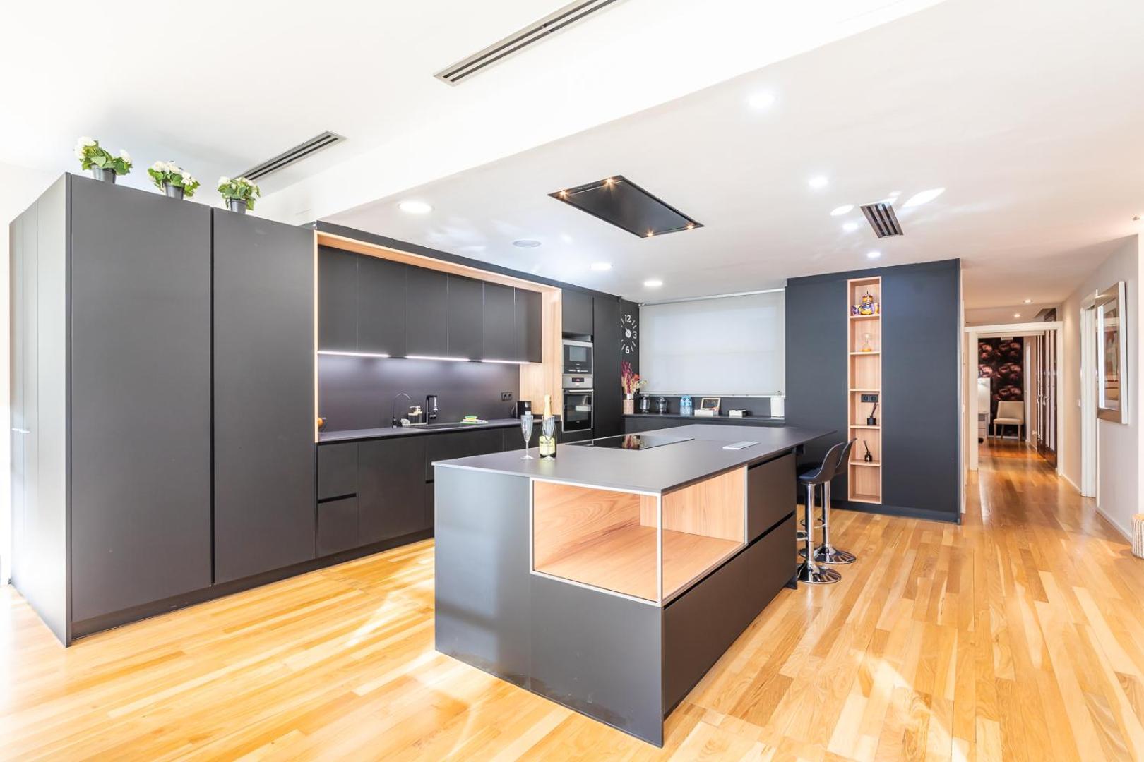 Central Market Lux Apartment Валенсия Экстерьер фото